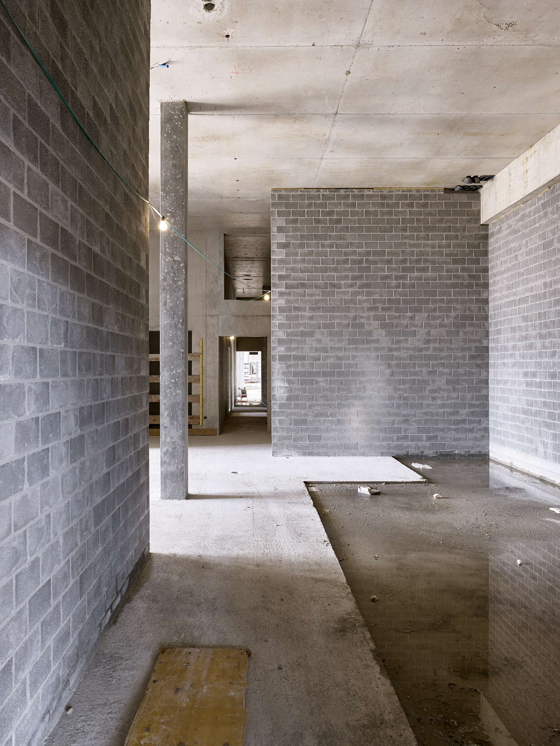 Stade de la Tuilière, Lausanne